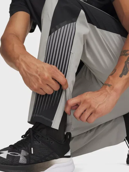 Брюки Under Armour серые