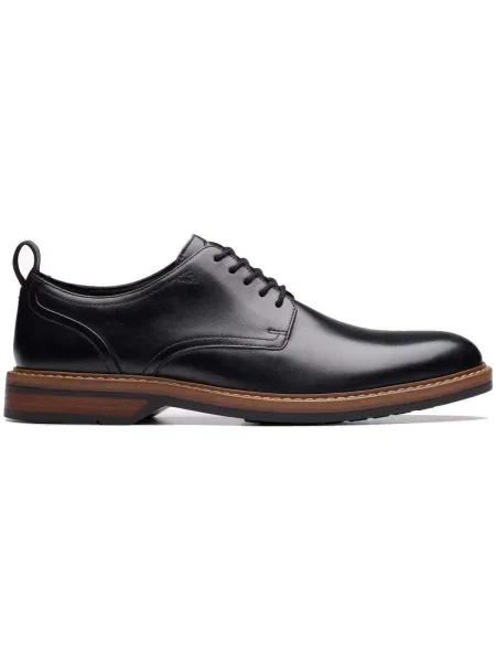 Pantofi Clarks din dantelă negru