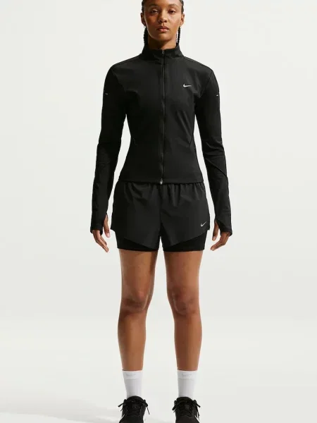 Nike pantaloni scurți sport pentru femei Swift Dri-FIT negru