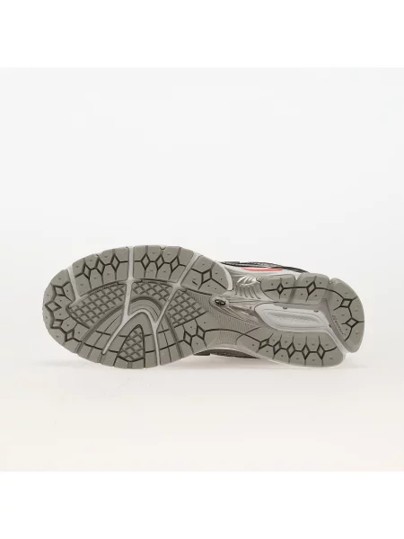 Маратонки New Balance сиво