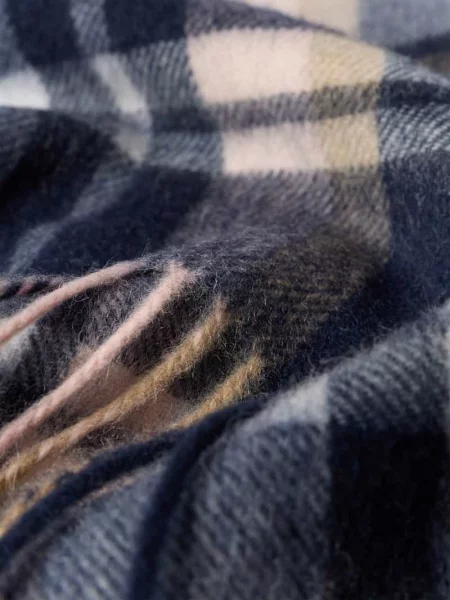 Szal z mieszanki wełny i kaszmiru Barbour granatowa