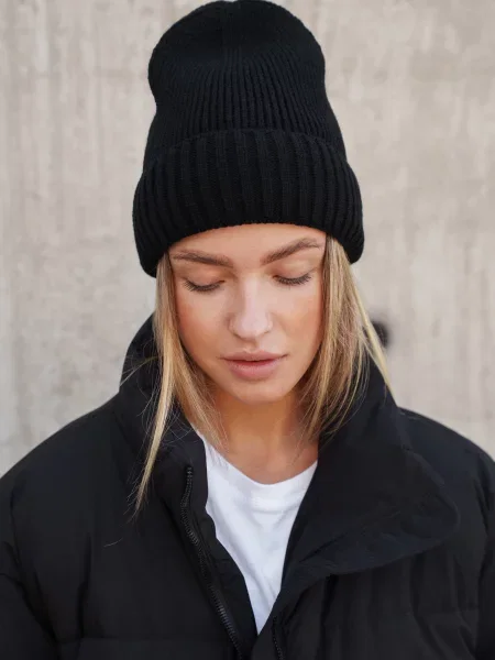 Without Шапка чорний