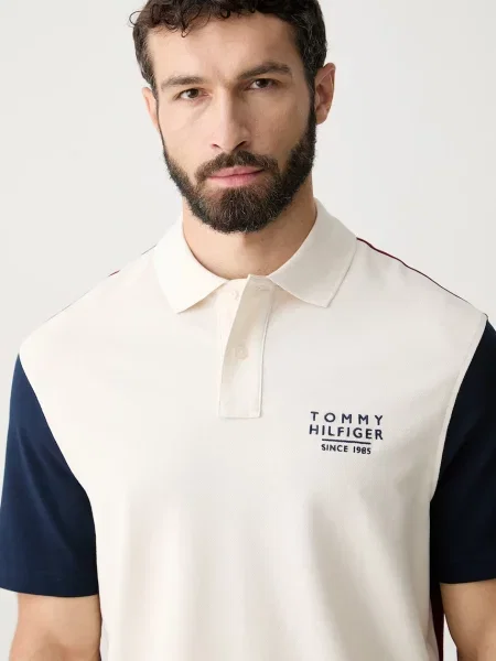 Tommy Hilfiger тениска с яка мъжка от с бежово