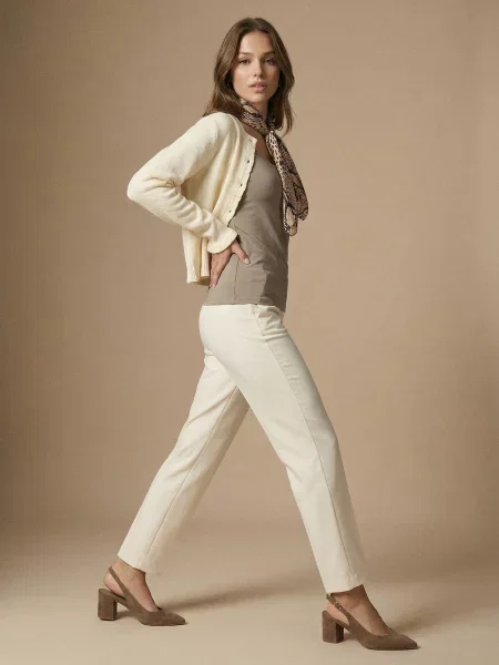 Класичний топ бежевий