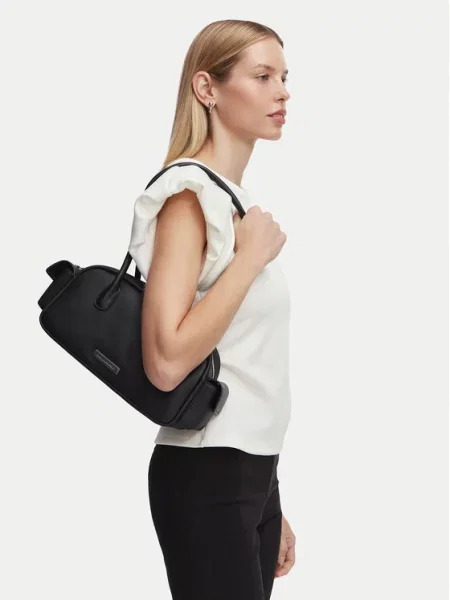 Karl Lagerfeld torebka bagietka z imitacji skóry IKON czarna