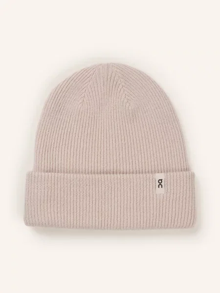 On czapka beanie z wełny merino beżowa