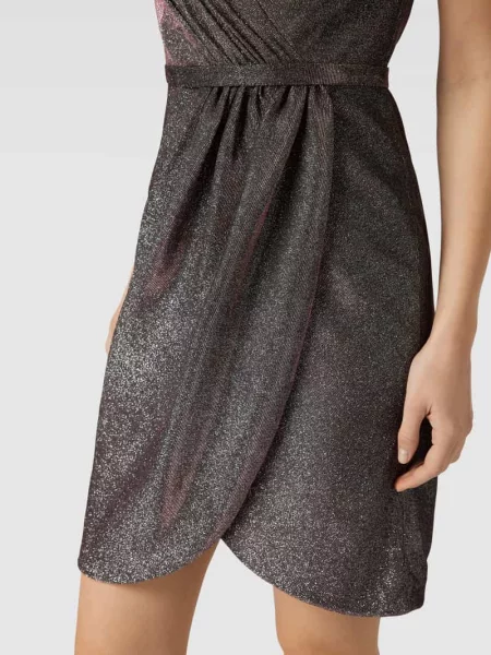 Sukienka koktajlowa w kopertowym stylu Luxuar Fashion