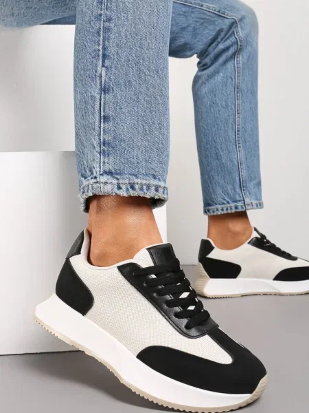 Sneakersy na Grubej Podeszwie z Ozdobnymi Przeszyciami i Sznurowaniem Filmia czarne