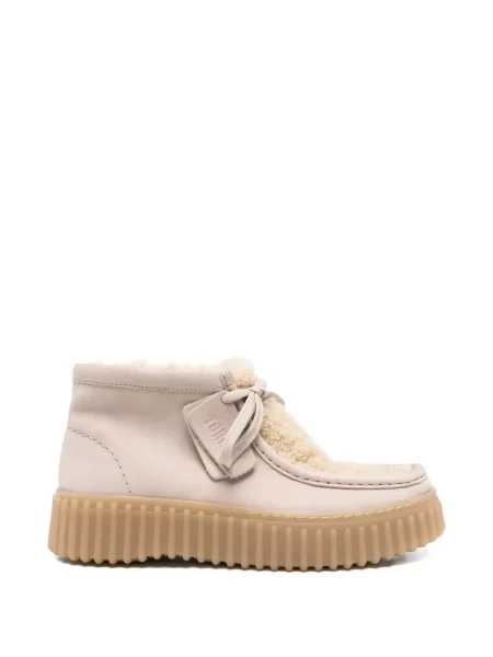 Botine Clarks cu șireturi din dantelă