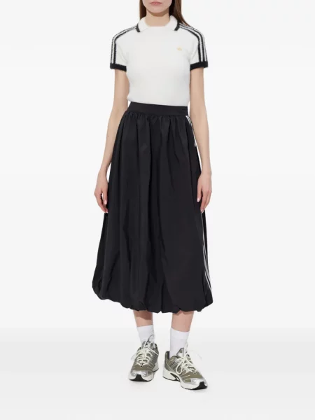 Top Adidas cu dungi cu broderie roșu