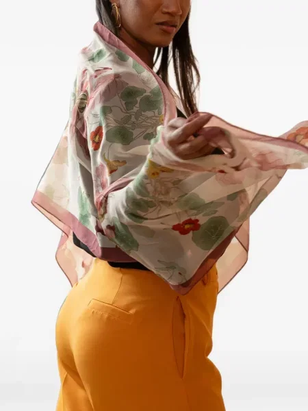 Fular Elizabetta cu model floral cu imagine roz