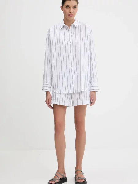 Abercrombie & Fitch koszula relaxed z kołnierzykiem klasycznym biały