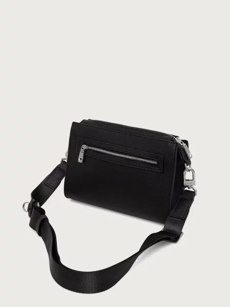 Кожаная сумка Guess
