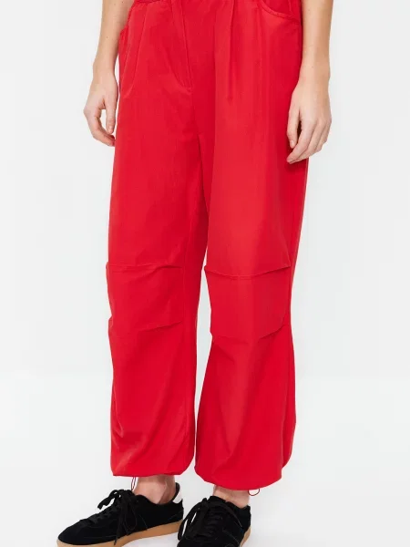 Pantaloni de jogging Trendyol roșu