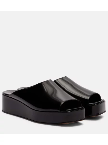 Papuci tip mules The Row din piele cu platformă de lac negru