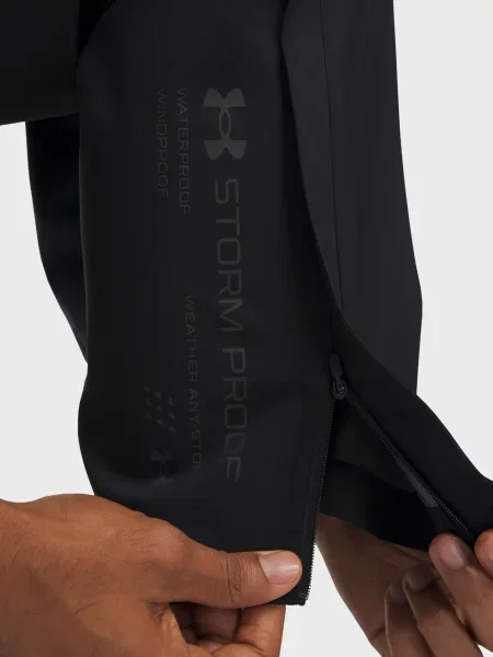 Спортивные штаны Under Armour черные