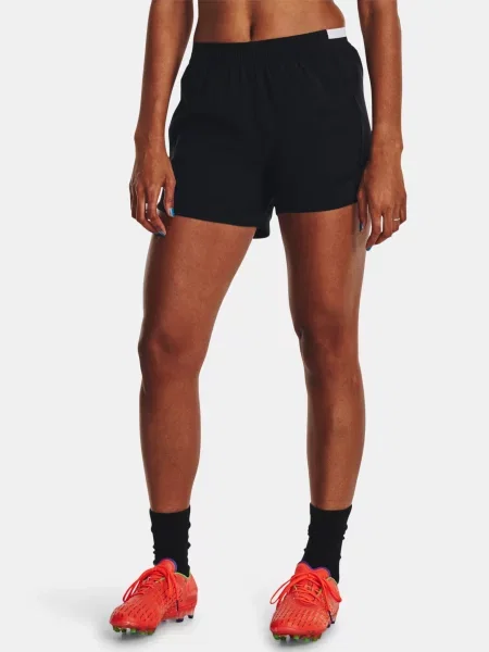 Krátke šortky Under Armour čierna