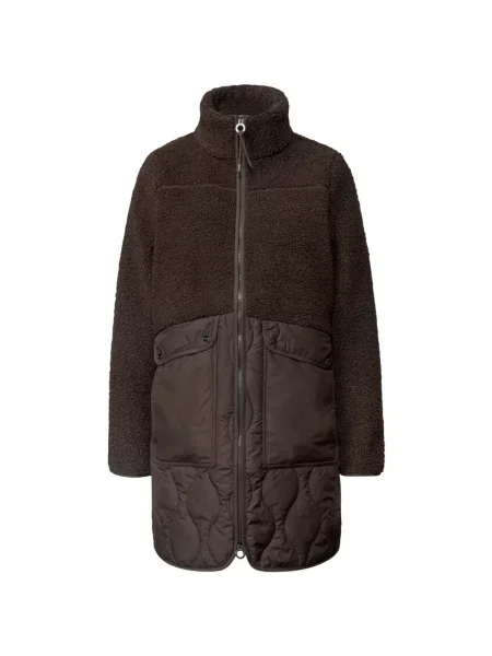 Palton Street One streetstyle maro