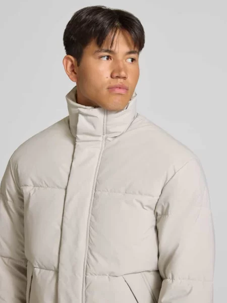 Kurtka pikowana z ukrytym zamkiem błyskawicznym model SOHO' Jack & Jones biała