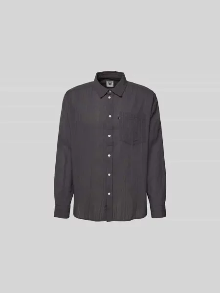 Koszula casualowa o kroju relaxed fit z kieszenią na piersi Wood Wood