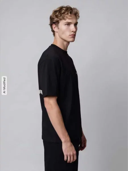 T-shirt o kroju boxy fit z czystej bawełny model Azemari' Don't Waste Culture czarna