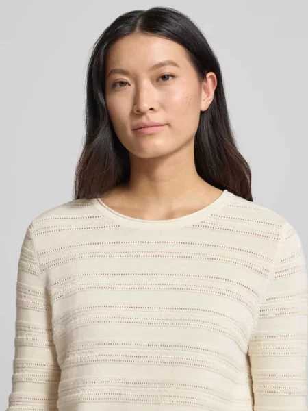 Sweter w kroju regular fit z czystej bawełny o fakturze dzianiny Christian Berg Woman biały