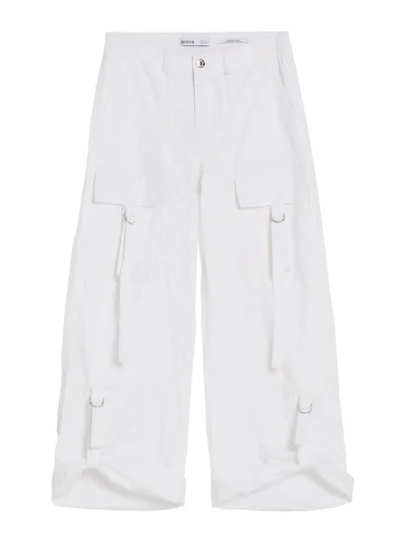 Bershka Pantaloni cu alb