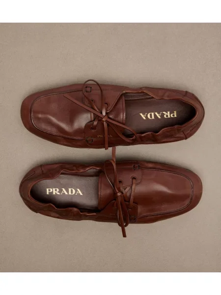 Pantofi loafer Prada din piele maro