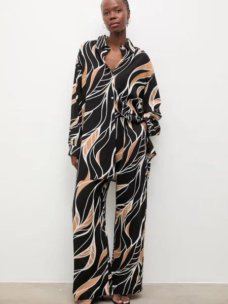 Trening Answear.lab de in negru