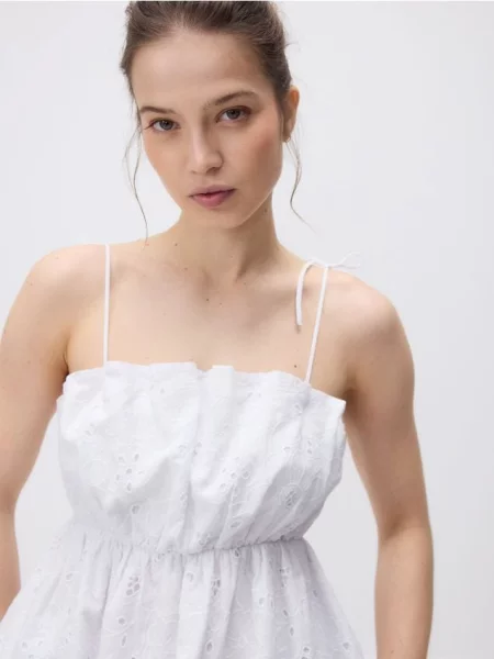 Bluzka Reserved ażurowa na ramiączkach biała