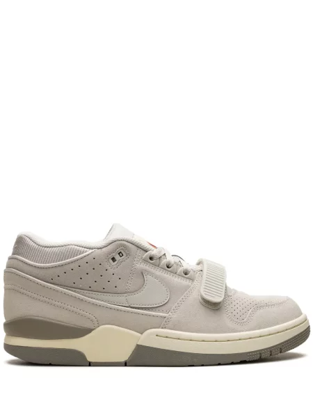 Sneakerși Nike gri