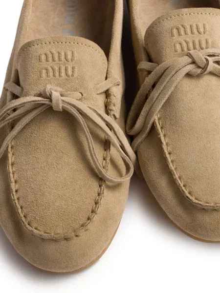 Pantofi loafer Miu Miu din piele de căprioară