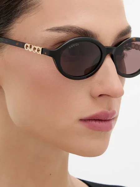 Солнцезащитные очки Gucci