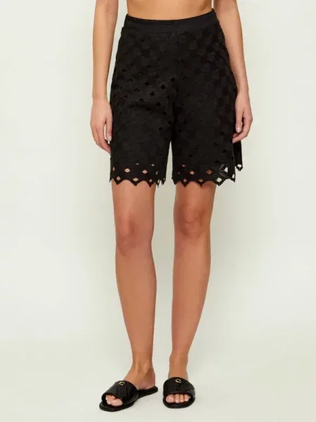 MM Pantaloni scurți BCHUGUALE | Relaxed fit negru