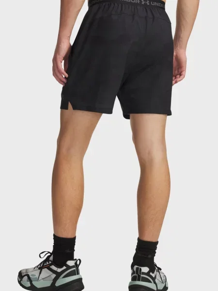 Шорты Under Armour черные