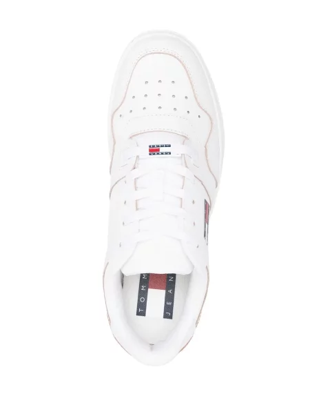 Fűzős csipkés sneaker Tommy Hilfiger autogrammal fehér
