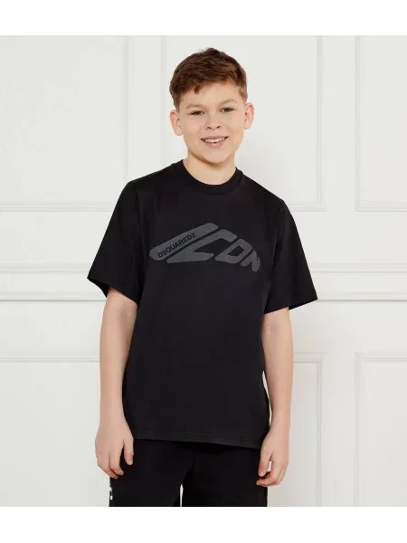 Tricou