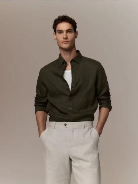 Reserved Cămașă regular fit din in verde-închis verde