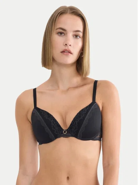 Triumph Sutien cu armătură Comfort Allure negru