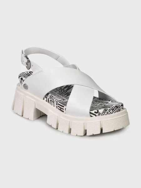 Босоножки Love Moschino белые