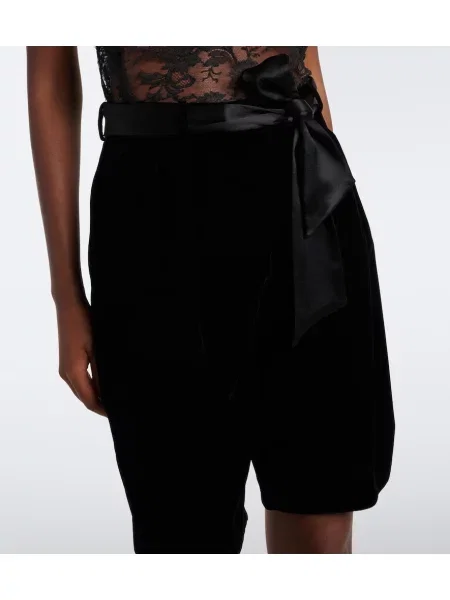 Cu centură bermude Saint Laurent negru