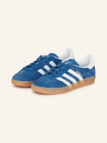 Sneakersy Adidas Originals zamszowe z logo białe