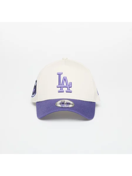 Шапка с козирка New Era с апликация бежово
