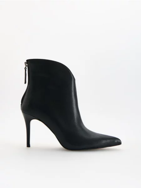 Reserved Botine din piele cu negru