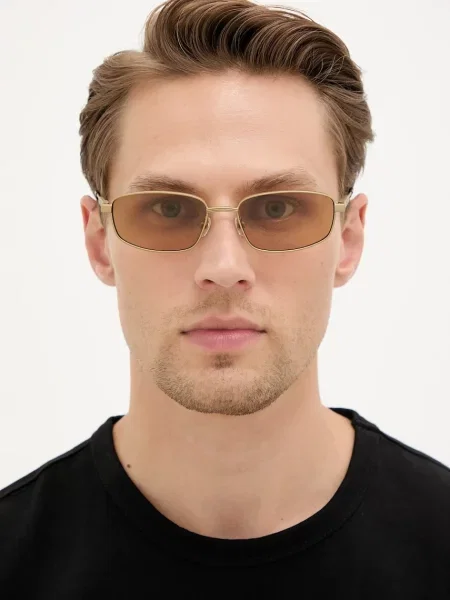 Солнцезащитные очки Jacquemus золотые