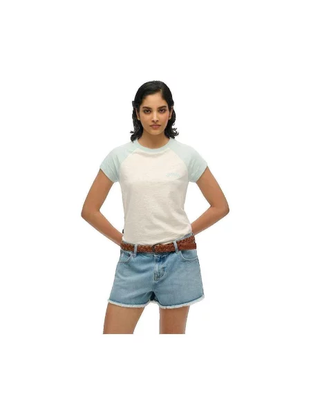 Ingruha Superdry autogrammal