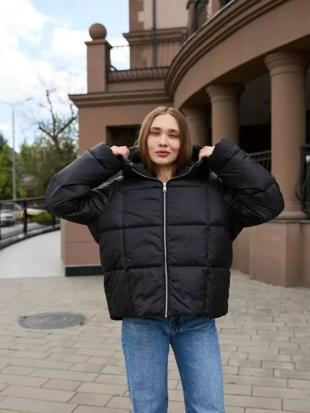 Пуховик UVENTUM чорний