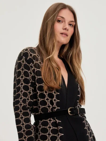 Kardigan Marisse w geometryczne wzory czarny