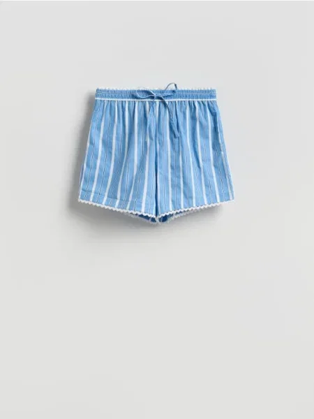 Reserved Pantaloni scurți cu model albastru-deschis albastru