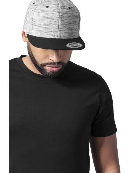 Șapcă Flexfit cu dungi negru